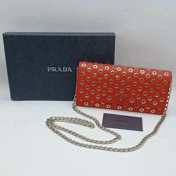 🎁Prada Rouge Grommet Embellished Leather WOC - Picture 15 of 17
